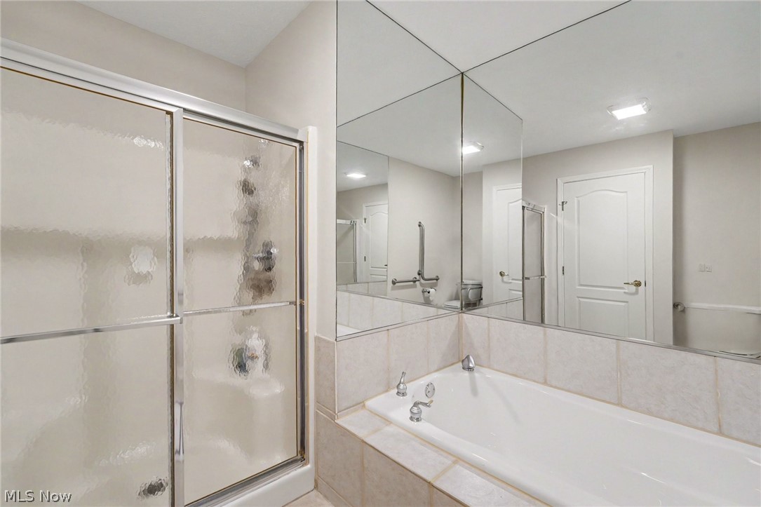 Lakes Aurora - Residential