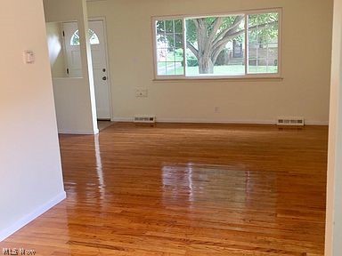 Field Garden 01 - Residential Income