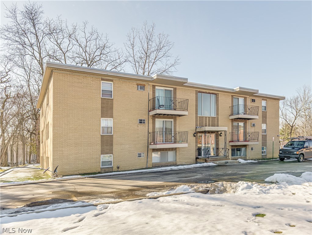 Maple Village Condo - Residential