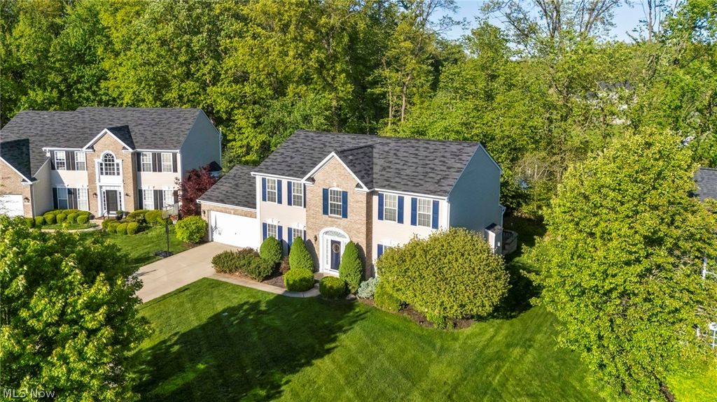 Photo of 2663 Ambridge Drive, Avon, OH 44011 (MLS # 5208921)