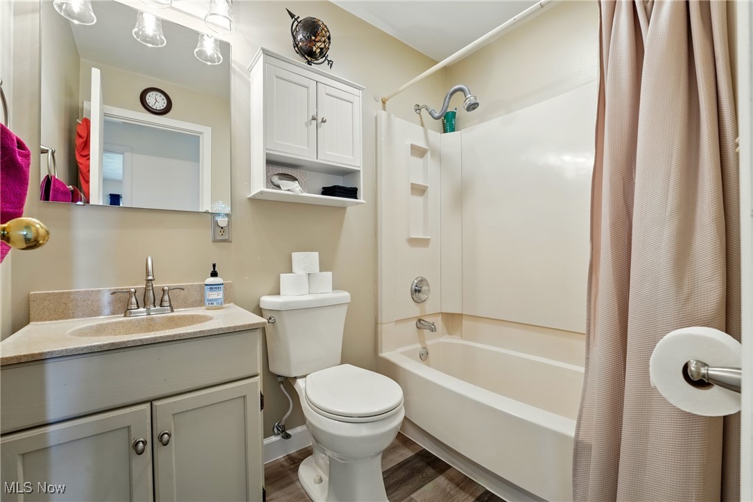 543 Janet Drive, Canfield, Ohio image 16