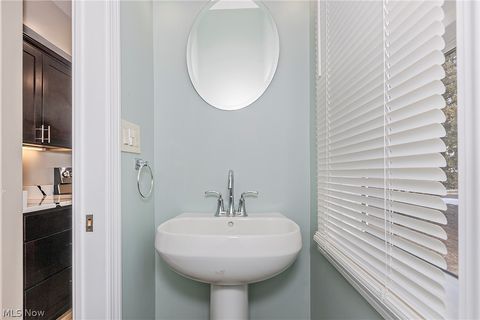 Tiny photo for 917 Brunswick Road, Cleveland, OH 44112 (MLS # 5187336)