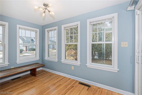 Tiny photo for 917 Brunswick Road, Cleveland, OH 44112 (MLS # 5187336)