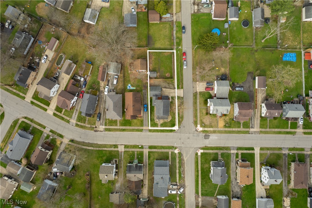 706 Adelaide Avenue, Warren, Ohio image 24