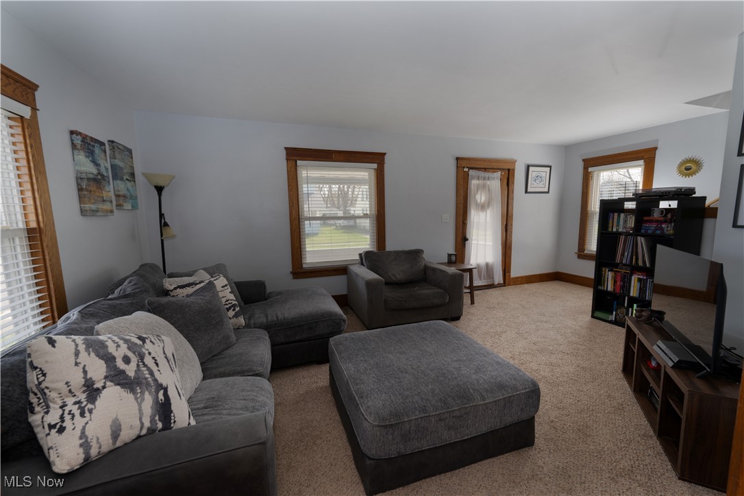 706 Adelaide Avenue, Warren, Ohio image 11