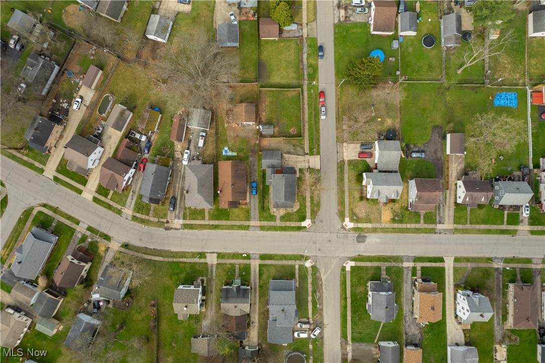 706 Adelaide Avenue, Warren, Ohio image 23