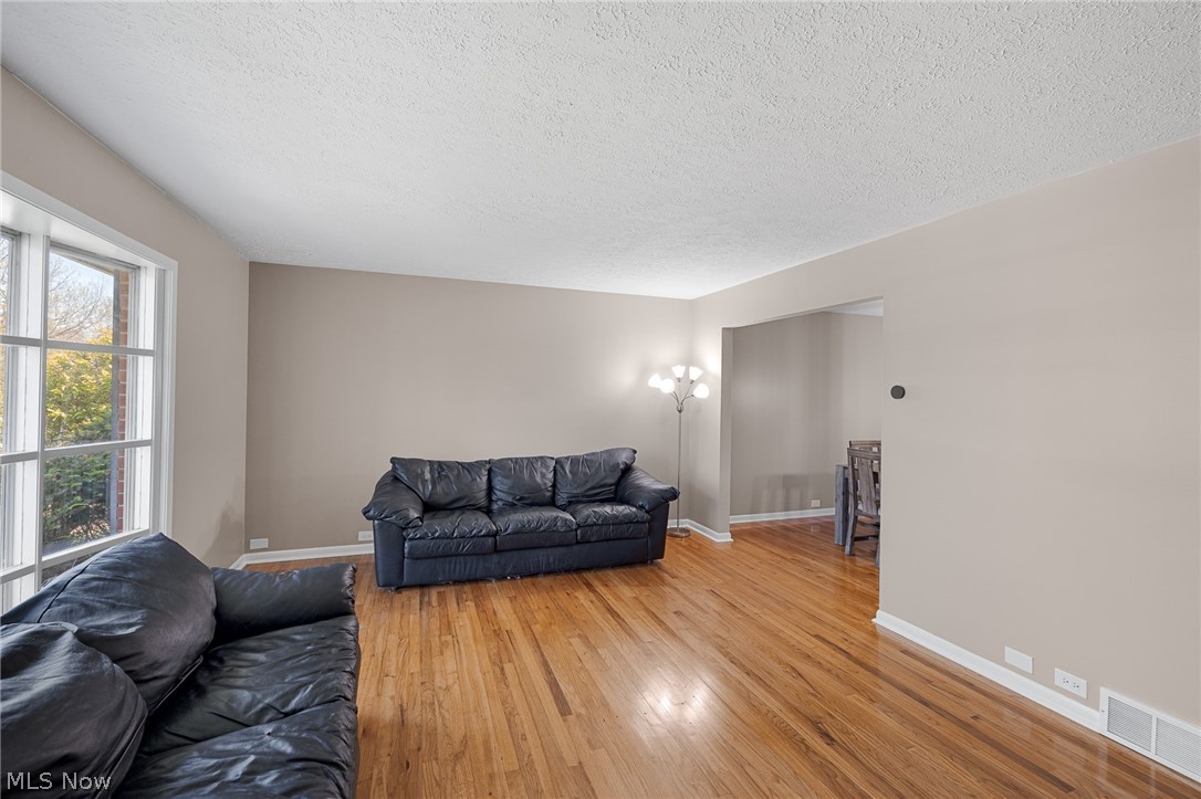Suburban Quality Dev Co Bainbr - Residential