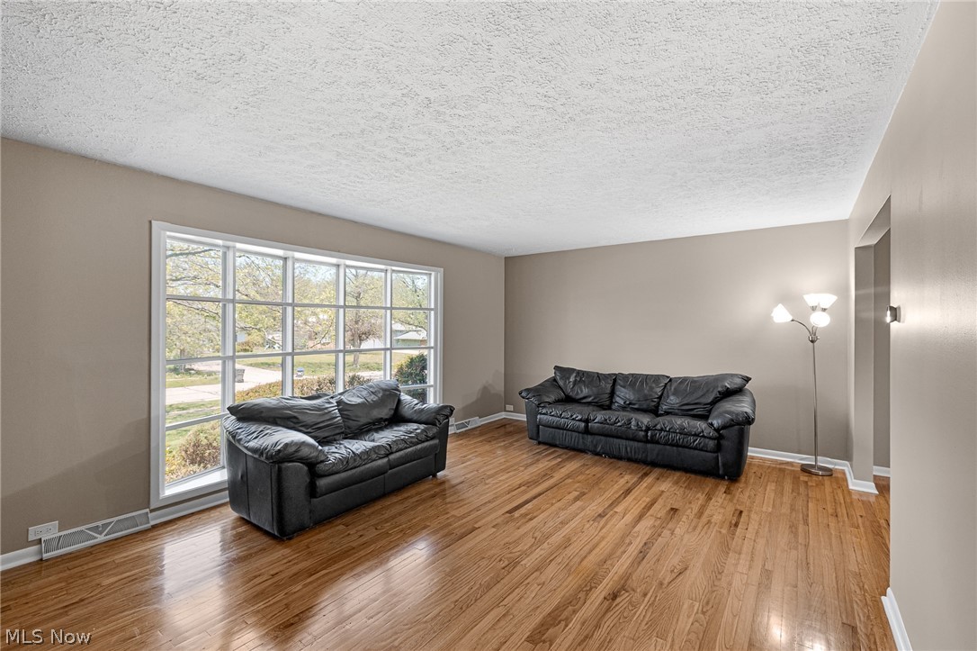 Suburban Quality Dev Co Bainbr - Residential
