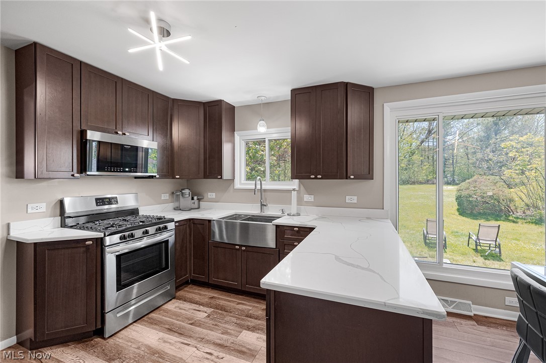 Suburban Quality Dev Co Bainbr - Residential