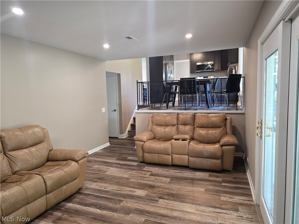 Suburban Quality Dev Co Bainbr - Residential