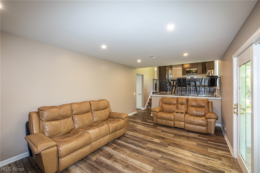 Suburban Quality Dev Co Bainbr - Residential