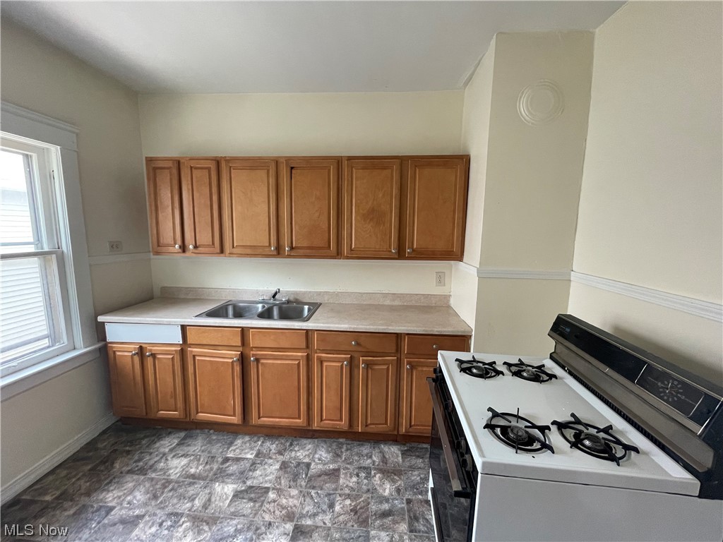 Tomkins & Lufkins - Residential Lease