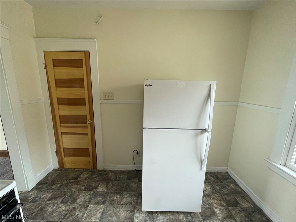 Tomkins & Lufkins - Residential Lease