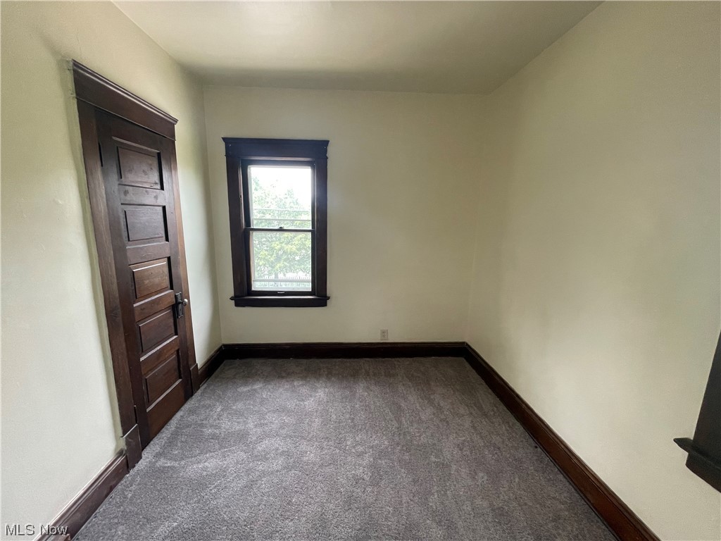 Tomkins & Lufkins - Residential Lease