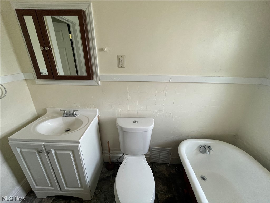 Tomkins & Lufkins - Residential Lease