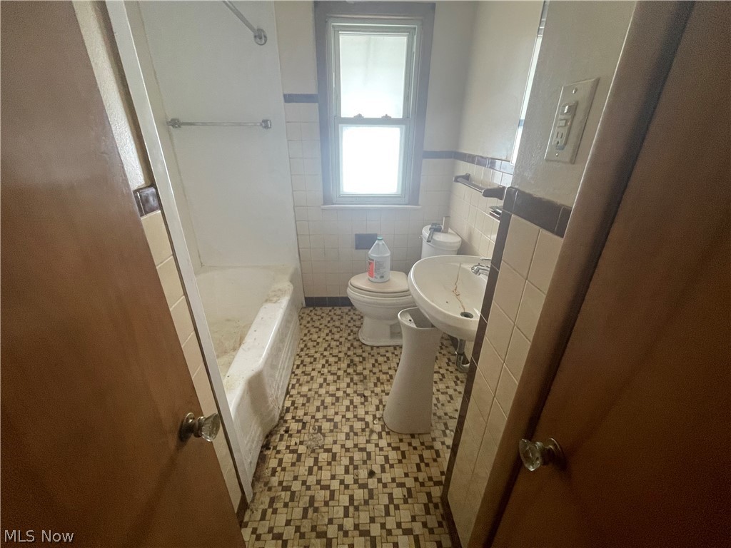 Conger-Helper Realty Companys - Residential