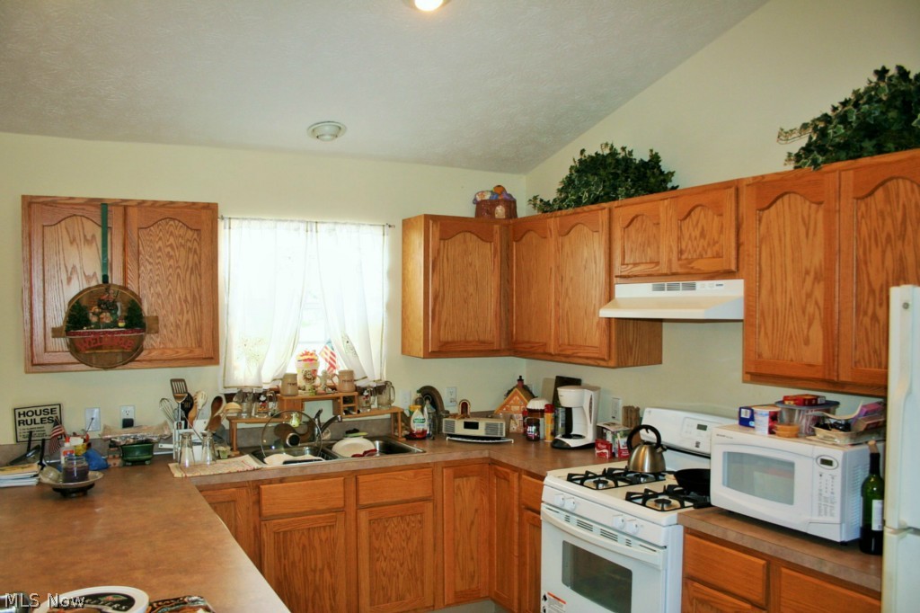 Meadow Lakes - Residential