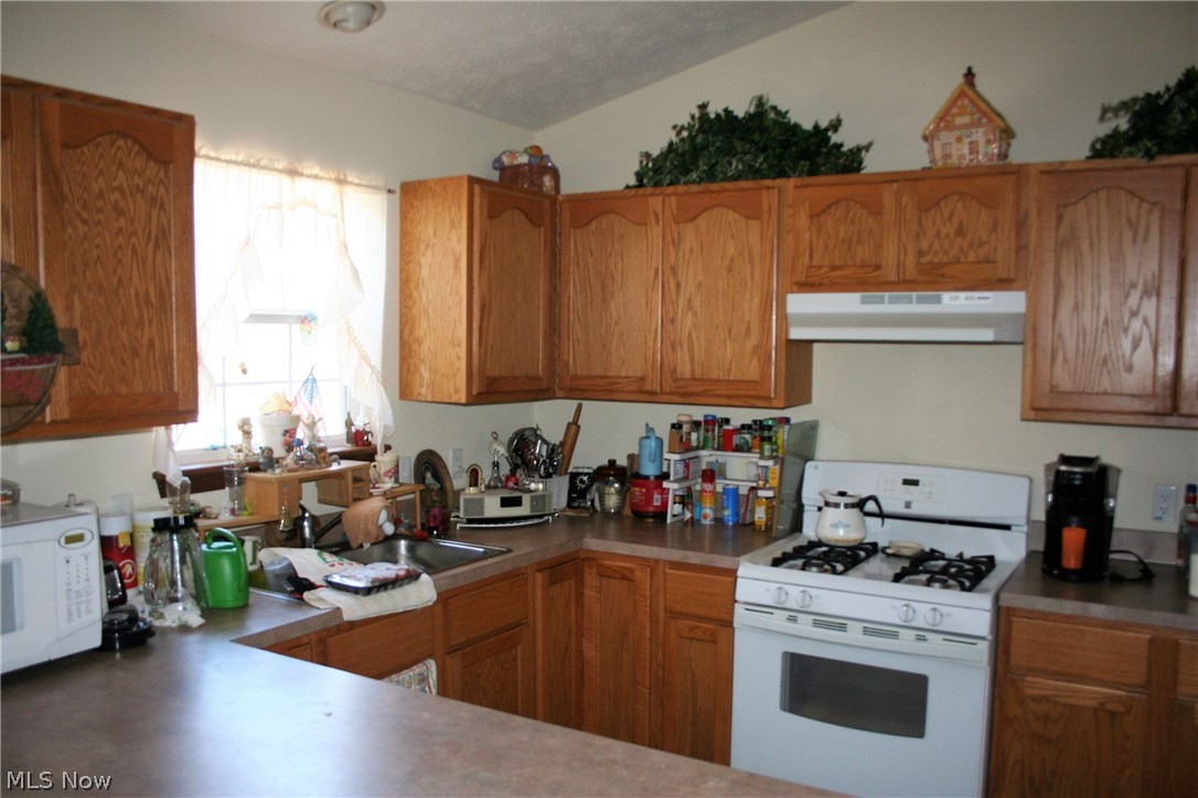 Meadow Lakes - Residential