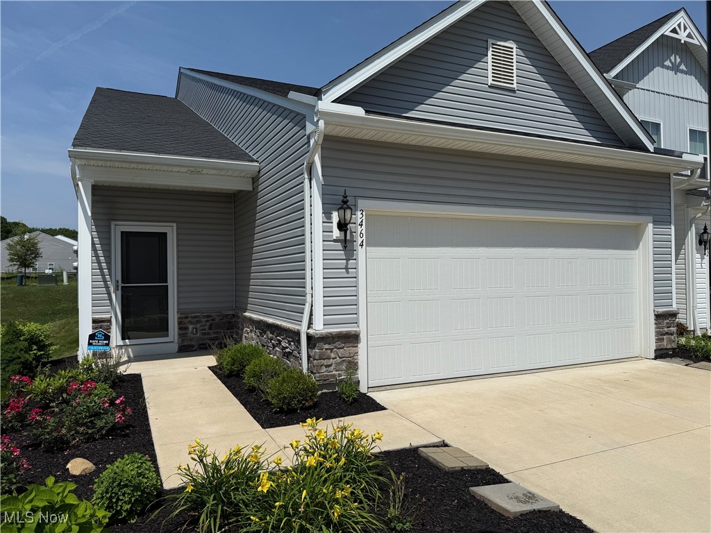 Live where community and convenience meet—welcome to Forest Lakes in Green! This beautifully finished 3-bedroom, 2.5-bath end-unit townhome is available now and sits just steps from the neighborhood playground, and pavilion. Built in 2022, it offers 1,645 square feet of bright, low-maintenance living with thoughtful upgrades throughout.
The open main level features durable luxury vinyl flooring, big windows for tons of natural light, and a sleek kitchen with granite countertops, stainless steel appliances, and a massive island that makes everyday meals feel easy. The first-floor primary suite is a true retreat with its double vanity, walk-in shower, and spacious closet. You’ll also love having first-floor laundry and a 2-car attached garage for added convenience.
Upstairs, two more bedrooms and a full bath give you plenty of space for guests, a home office, or whatever fits your lifestyle. Lawn care and snow removal are included, and yes—pets are welcome!
Forest Lakes is a neighborhood that truly feels like home, with walking trails, wide sidewalks, community events, and even a Little Free Library. Plus, you're just minutes from I-77, the Akron-Canton Airport, shops, dining, and more.
This one’s ready when you are—schedule a showing and come see what makes Forest Lakes so special.