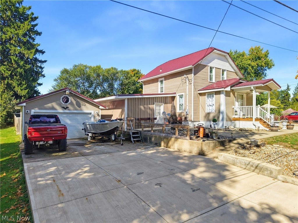 968 Township Road 813