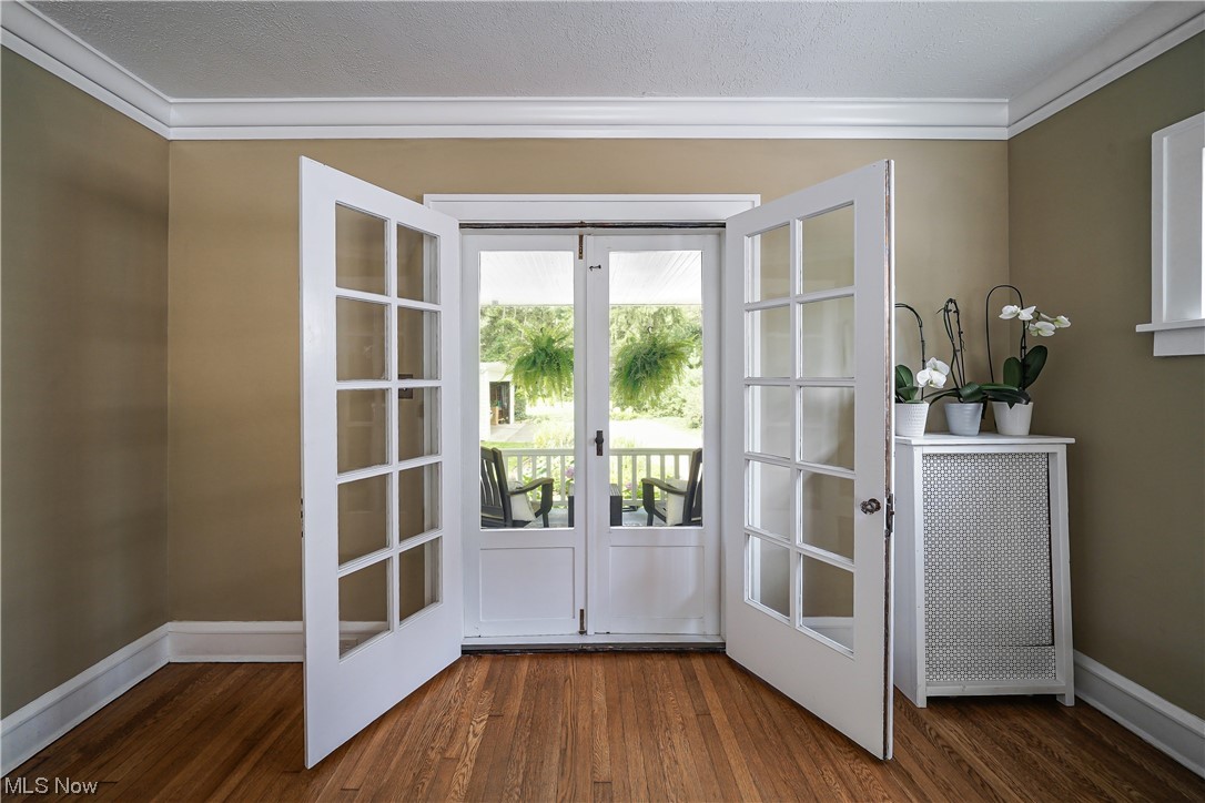 Shaker Heights Improv Cos S - Residential