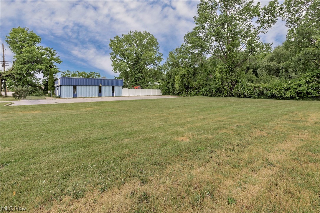 Humphreys Village - Commercial Sale