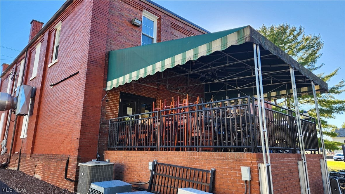 329 E Garfield Road