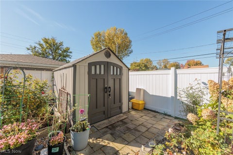 Tiny photo for 4896 Kennedy Drive, Brooklyn, OH 44144 (MLS # 5255204)