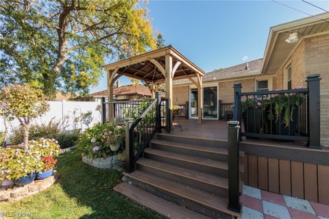 Tiny photo for 4896 Kennedy Drive, Brooklyn, OH 44144 (MLS # 5255204)