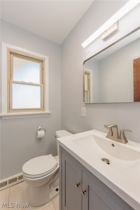 Tiny photo for 4896 Kennedy Drive, Brooklyn, OH 44144 (MLS # 5255204)