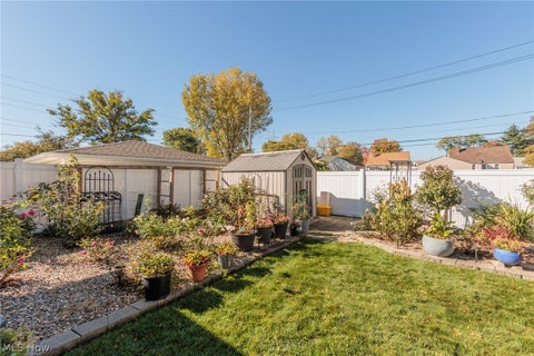 Tiny photo for 4896 Kennedy Drive, Brooklyn, OH 44144 (MLS # 5255204)