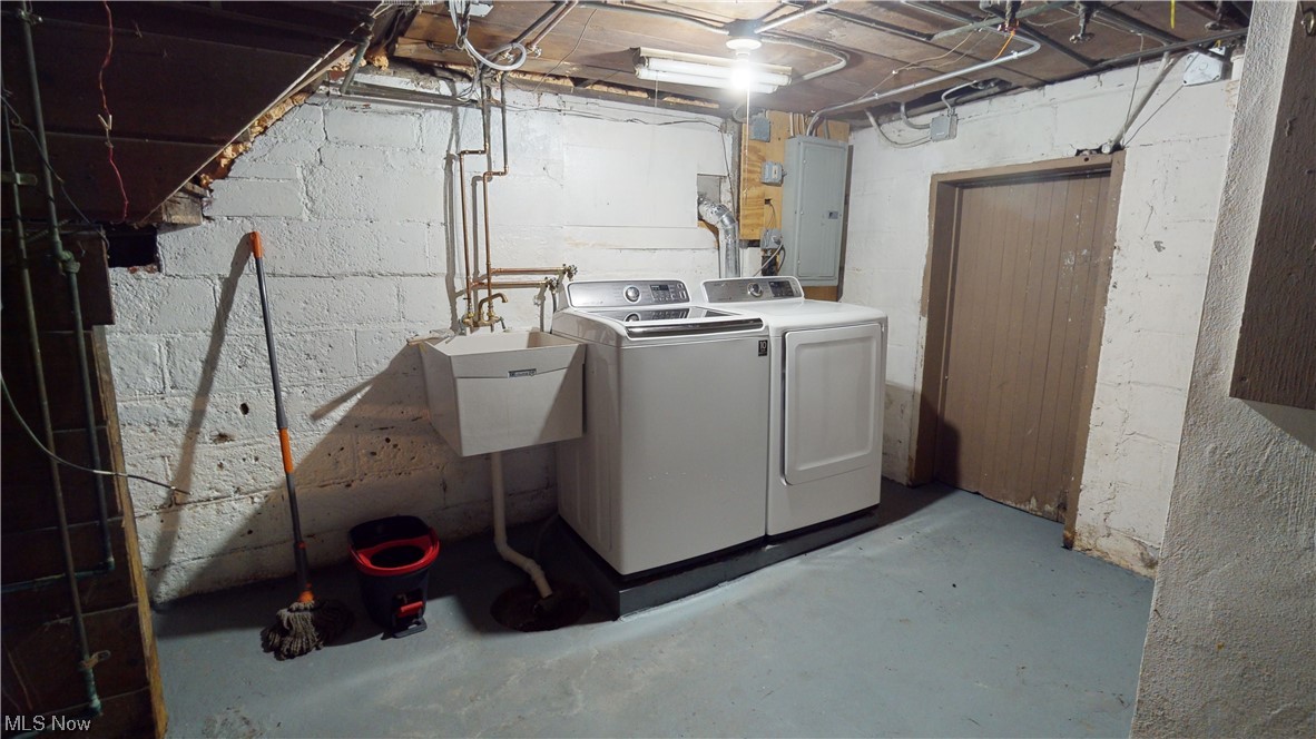 Euclid 09 - Residential Income