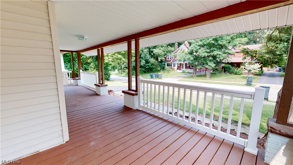 Euclid 09 - Residential Income