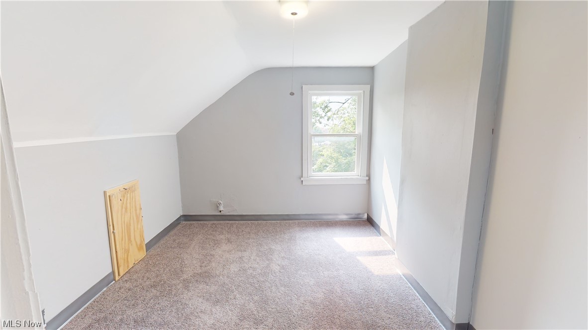 Euclid 09 - Residential Income