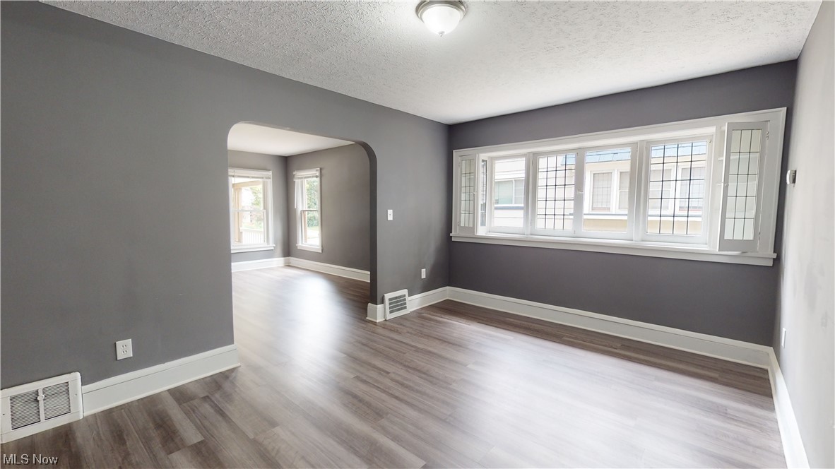 Euclid 09 - Residential Income