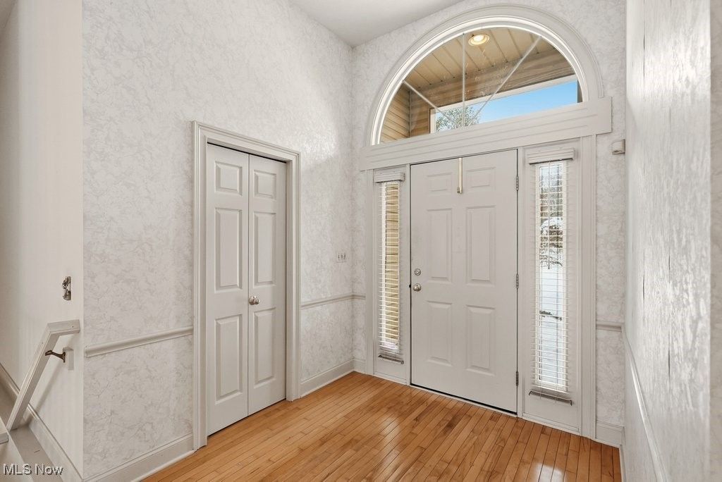 Photo of 2804 Valley Road, Cuyahoga Falls, OH 44223 (MLS # 5177816)