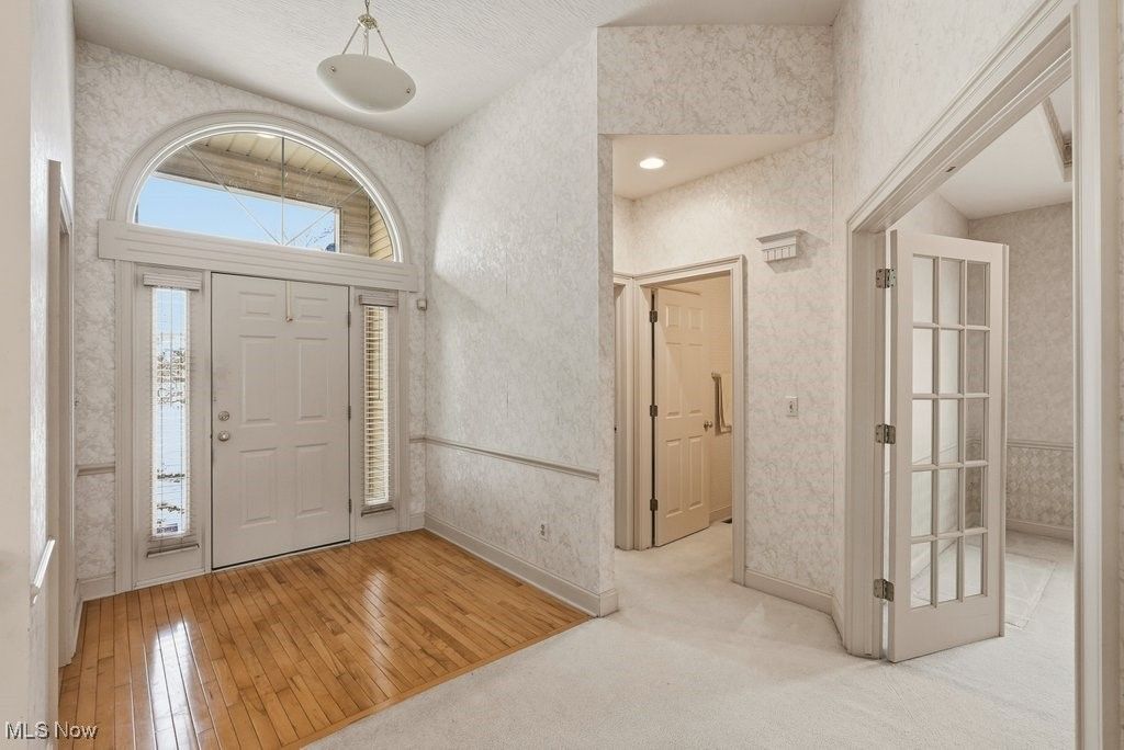 Photo of 2804 Valley Road, Cuyahoga Falls, OH 44223 (MLS # 5177816)