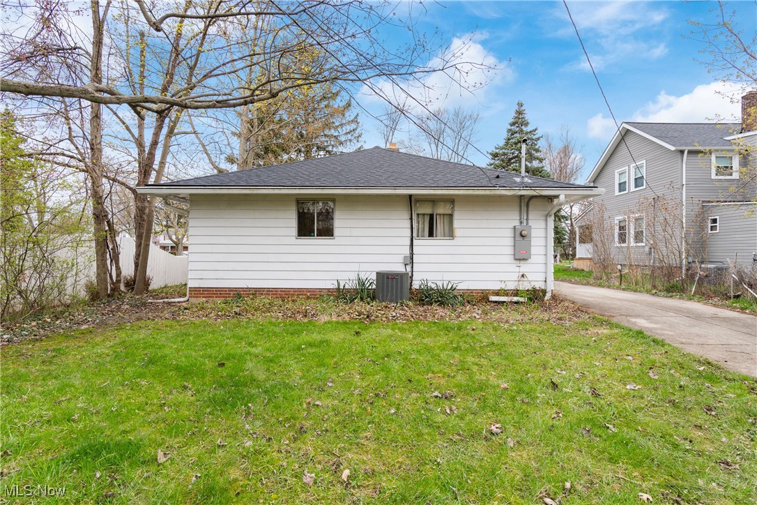 145 Pinehurst Boulevard, Eastlake, Ohio image 24