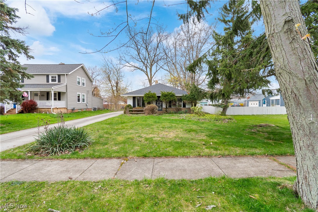145 Pinehurst Boulevard, Eastlake, Ohio image 25
