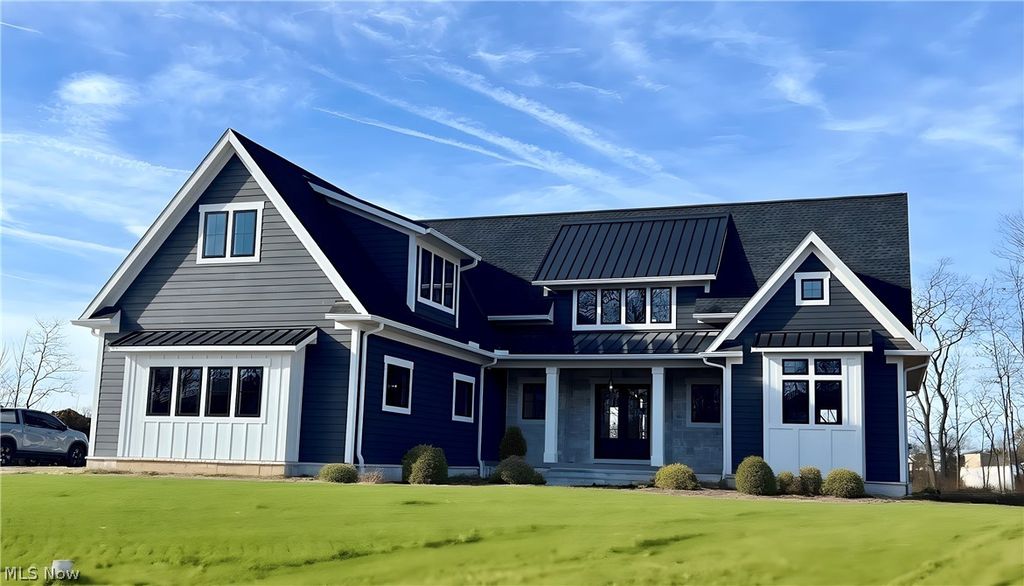 Photo of 853 Club Drive W, Aurora, OH 44202 (MLS # 5225733)