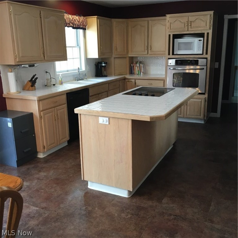 Woodridge Estates - Residential