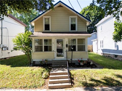 Homes For Sale - 219 W Washington Street<br/> Ashland County, Ashland, OH 44805