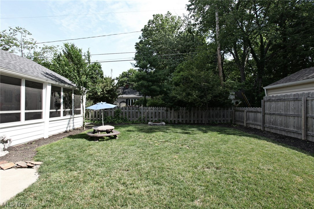 Basset Road - Residential