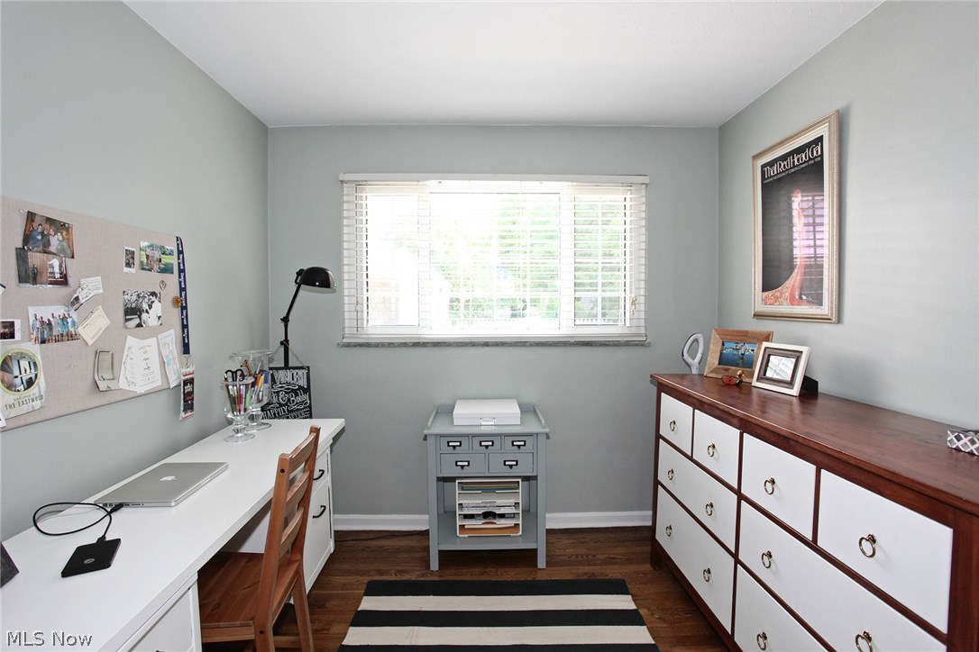 Basset Road - Residential