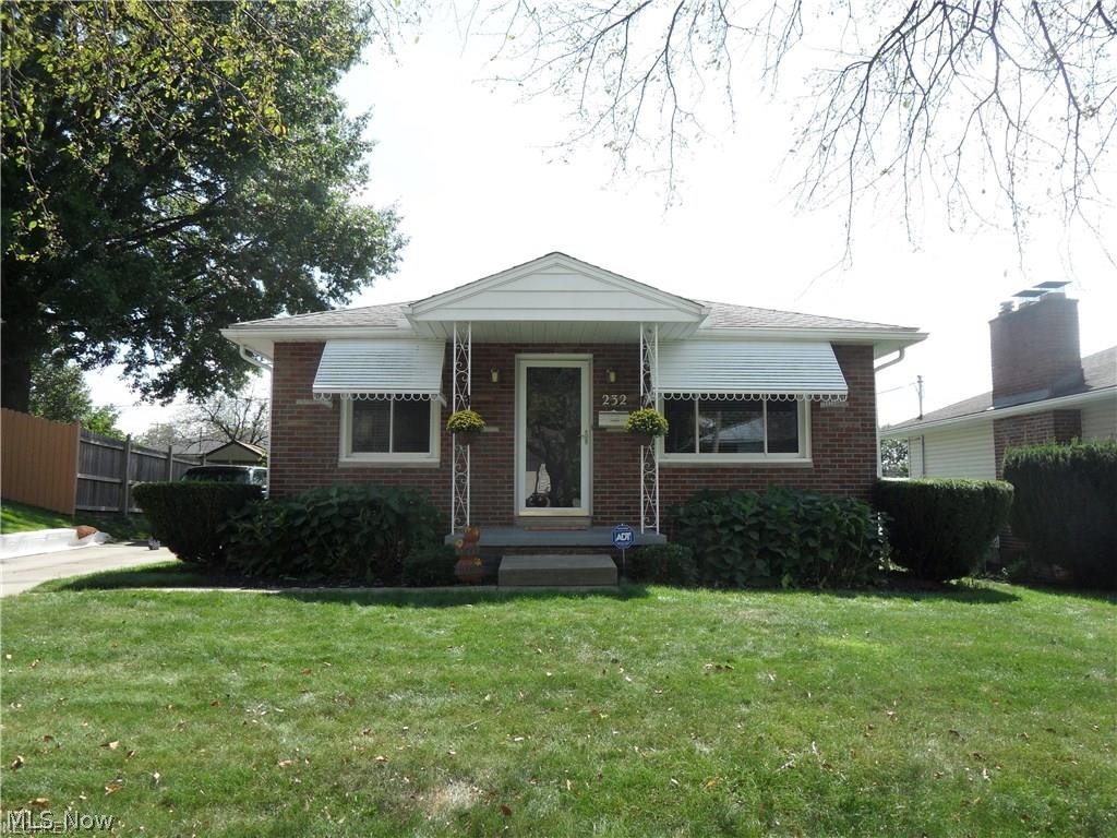 Located in the heart of the Park is this well maintained ranch with 3 bedrooms/1.5 baths and 2.5 car garage with electric & door openers* Fenced yard* Kitchen with breakfast bar* 11x41 lower level rec room with artificial fireplace, finished kitchen & bar* 10x18 covered composite deck* Updates include the hot water tank (2014), new roof (2008), updated electrical panel & furnace* Whole house fan* Just move in!