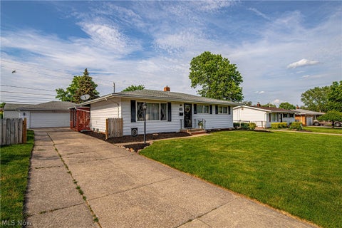 Tiny photo for 10340 Terrace Court, Parma, OH 44130 (MLS # 5219507)