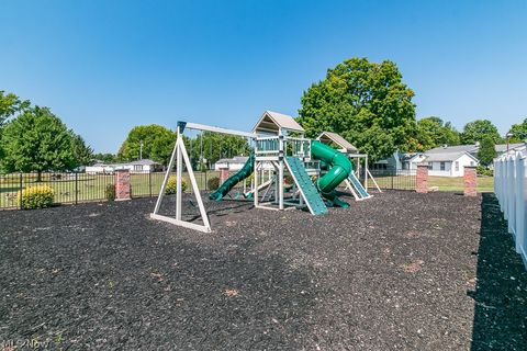 Tiny photo for 10 Meadowlawn Drive #13, Mentor, OH 44060 (MLS # 5186815)