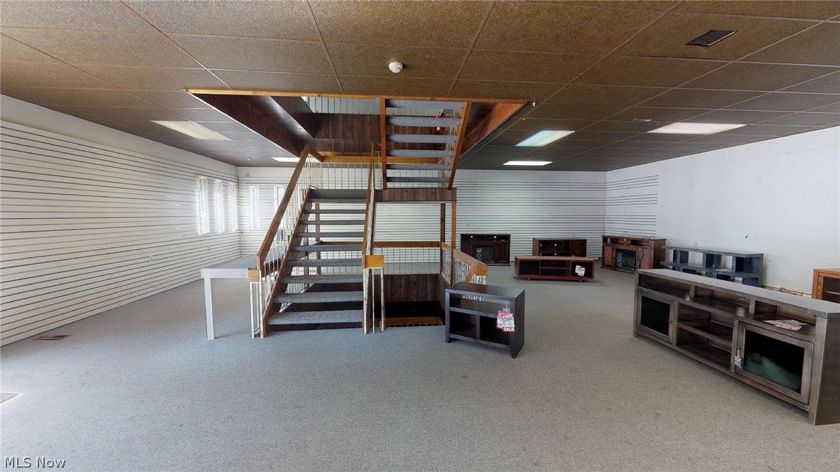 Tuxedo Farms - Commercial Lease