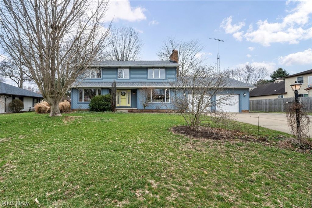 Photo of 5162 Johnnycake Ridge NE, Canton, OH 44705 (MLS # 5192667)