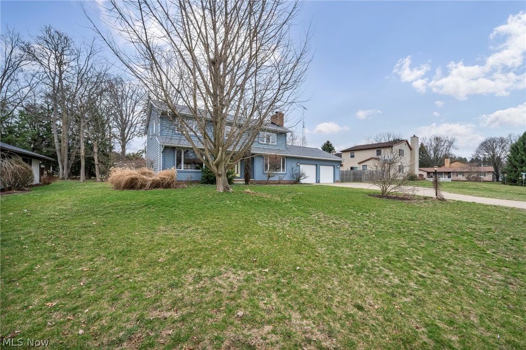 Photo of 5162 Johnnycake Ridge NE, Canton, OH 44705 (MLS # 5192667)